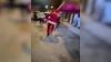 شرطي متنكر في زي "بابا نويل"يقبض على تجار مخدرات (فيديو)